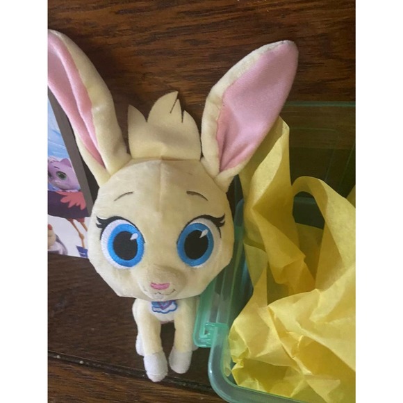 T.O.T.S. Tiny Ones Transport Service Gift Basket Set Plush Blondie The Bunny - Picture 4 of 7